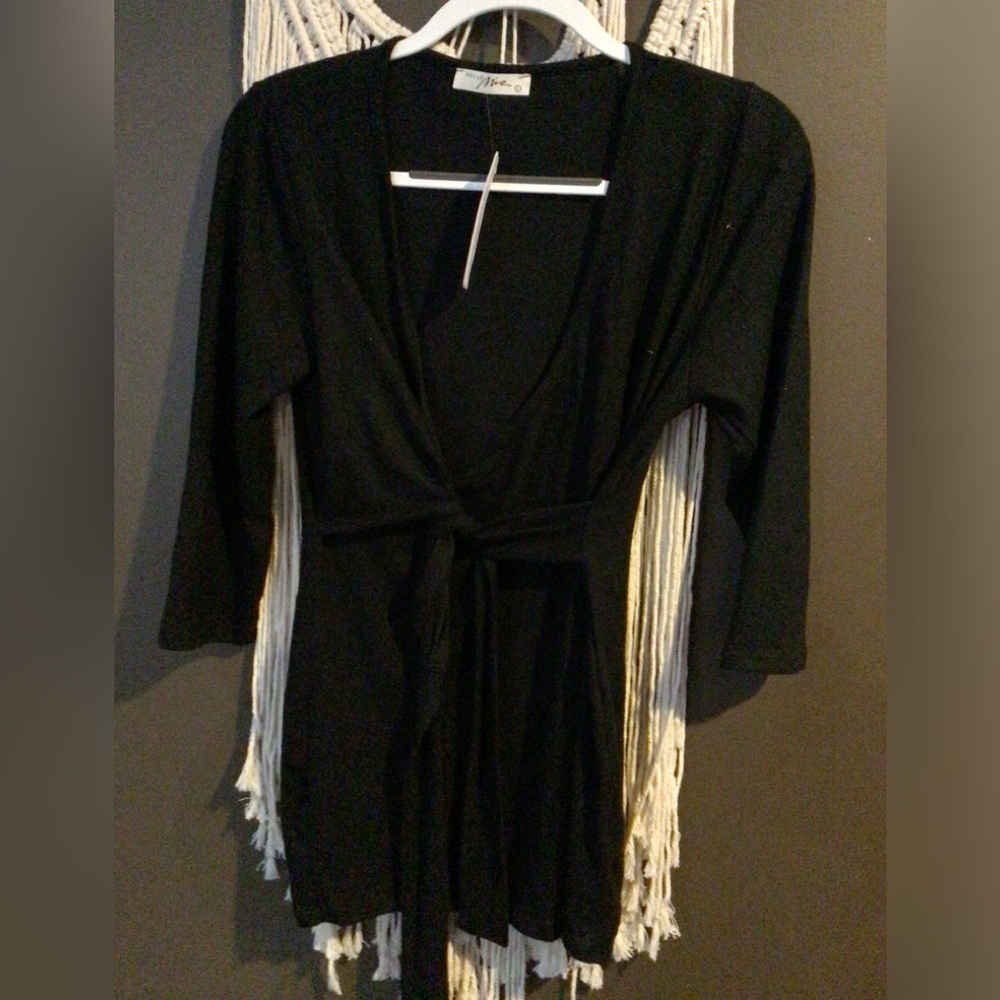 Hello Mia large black wrap top